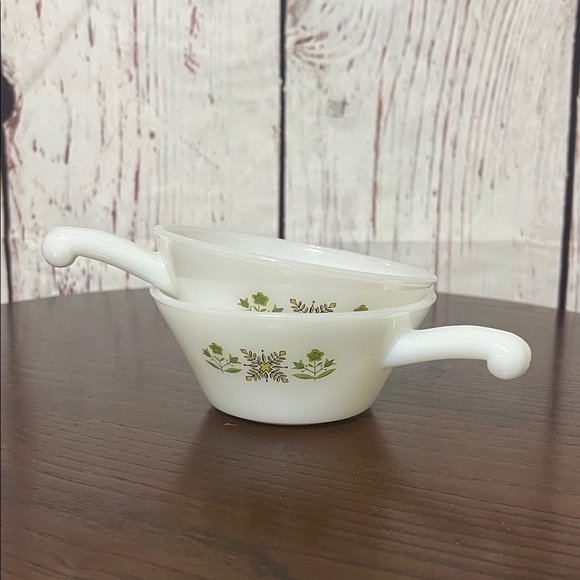 Anchor Hocking Other - ANCHOR HOCKING Fire King ware Vintage White Soup Bowls with Green Floral Design
